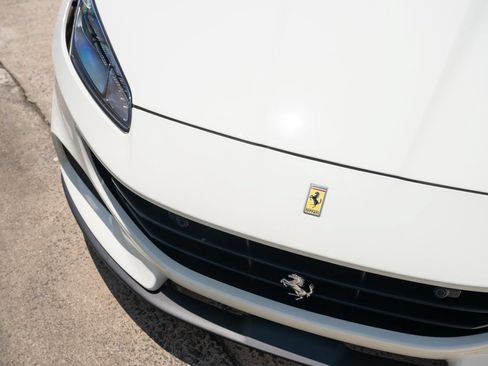 Used 2023 Ferrari Portofino M RWD image 11