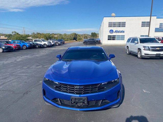 Used 2020 Chevrolet Camaro LT w/ Technology Package RWD image 8