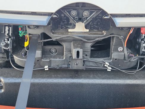 New 2025 Volkswagen ID. Buzz 1st Edition image 29