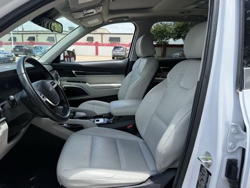 Used 2024 Kia Telluride S w/ S Sunroof Package FWD image 27