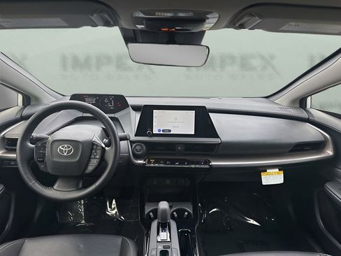 Used 2025 Toyota Prius XLE image 12