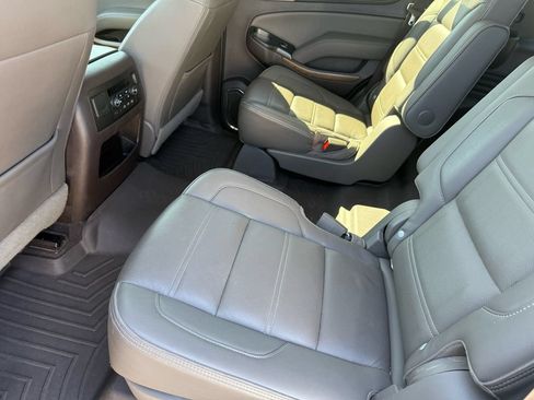 Used 2019 GMC Yukon Denali w/ Denali Ultimate Package AWD/4WD image 29