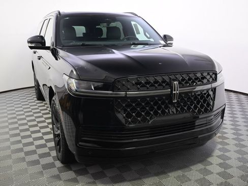 New 2026 Lincoln Navigator L Reserve AWD/4WD image 9