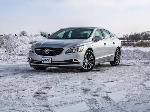 Used 2017 Buick LaCrosse Essence w/ Sights and Sounds Package image 19