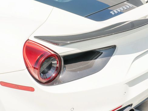 Used 2018 Ferrari 488 GTB RWD image 49