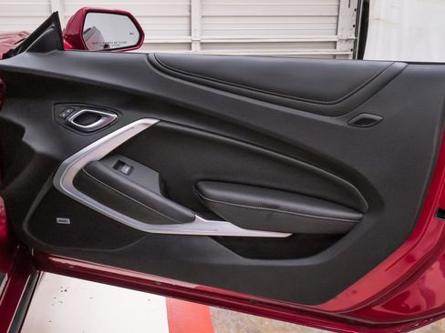 Used 2021 Chevrolet Camaro SS RWD image 27