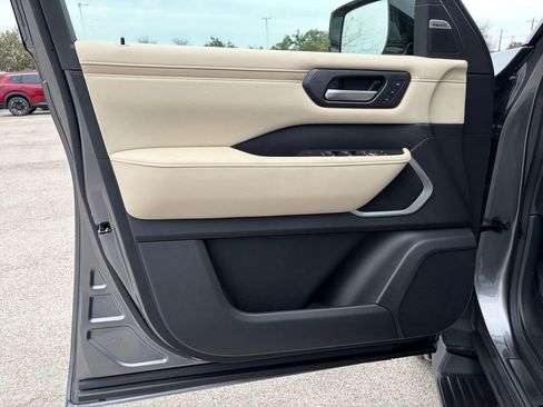 New 2026 Nissan Armada Platinum RWD image 16