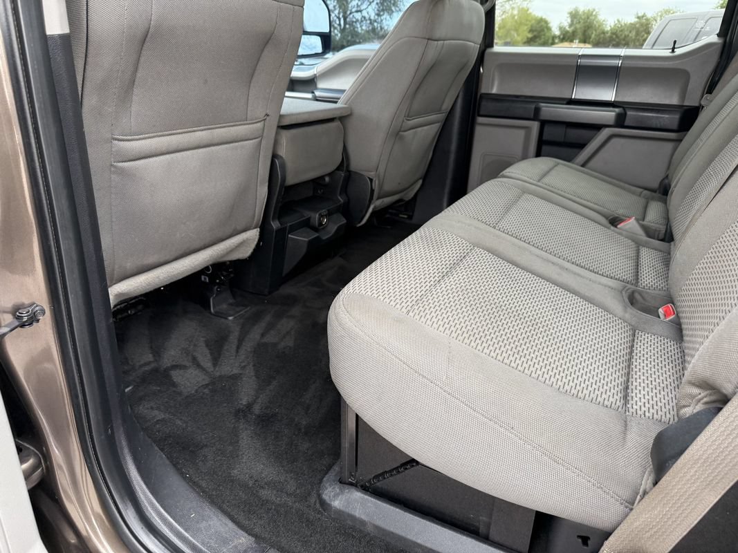 Used 2017 Ford F250 XLT w/ XLT Premium Package AWD/4WD image 27