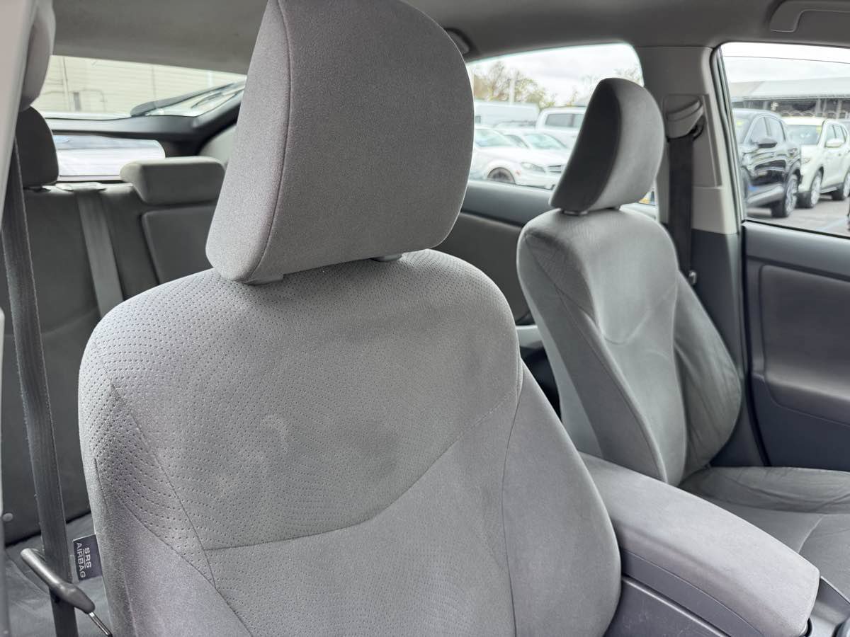 Used 2010 Toyota Prius Three w/ Navigation Pkg FWD image 14