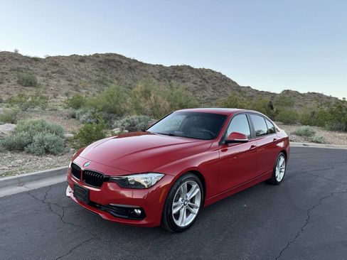Used 2016 BMW 320i Sedan image 2