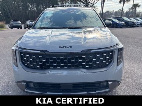 Certified 2025 Kia Carnival SX Prestige image 2