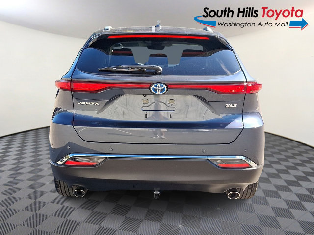 Certified 2023 Toyota Venza XLE AWD/4WD image 5