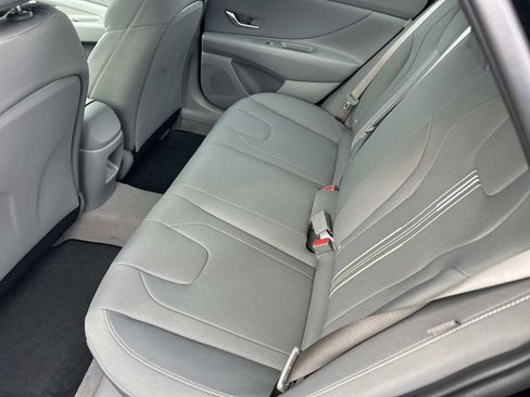 New 2026 Hyundai Elantra Sport image 17