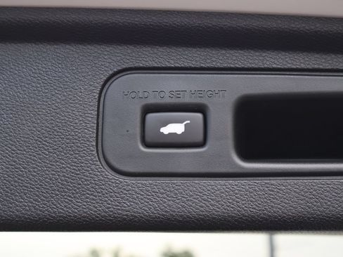 Certified 2024 Honda Odyssey Touring image 17