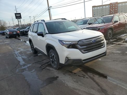 Used 2026 Subaru Forester Premium w/ Base/Premium Plus Package AWD/4WD image 4