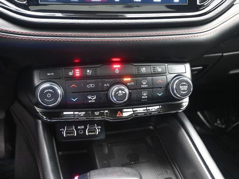 Used 2023 Dodge Durango R/T image 19