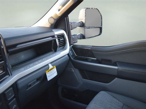 New 2026 Ford F250 XLT w/ XLT Premium Package image 10