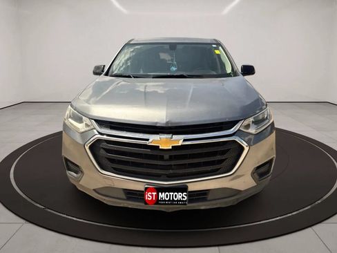Used 2019 Chevrolet Traverse LS w/ LPO, Cargo Package FWD image 3
