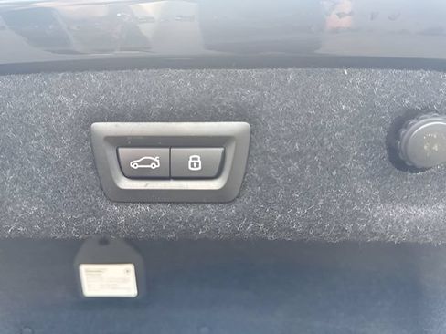Used 2023 BMW 530i xDrive w/ Premium Package AWD/4WD image 21
