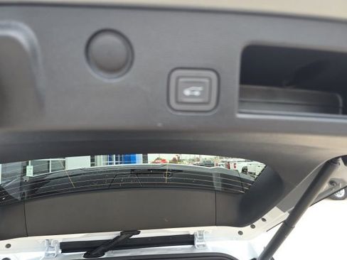 New 2026 Chevrolet Equinox ACTIV w/ Convenience Package III image 10