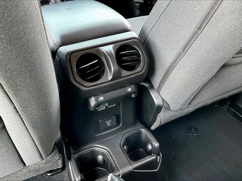 Used 2024 Jeep Wrangler Sahara AWD/4WD image 10