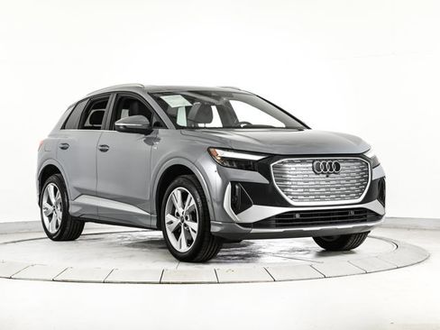 Certified 2023 Audi Q4 e-tron Premium Plus image 3
