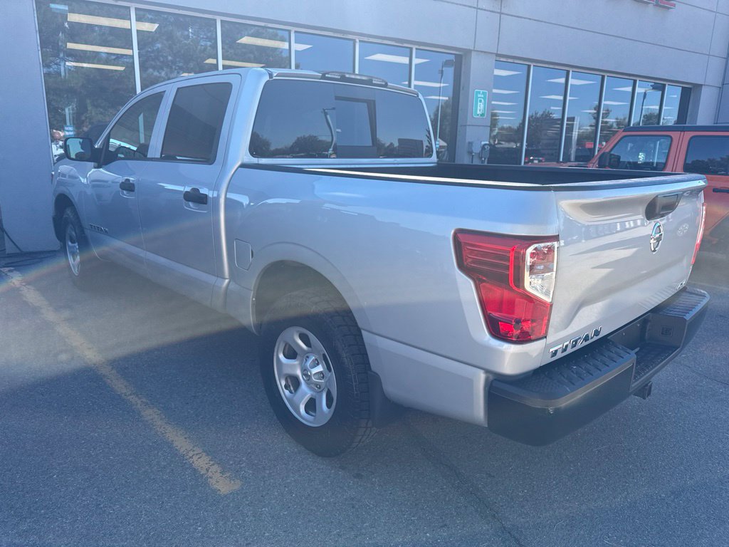 Used 2018 Nissan Titan S w/ S Utility Package AWD/4WD image 8