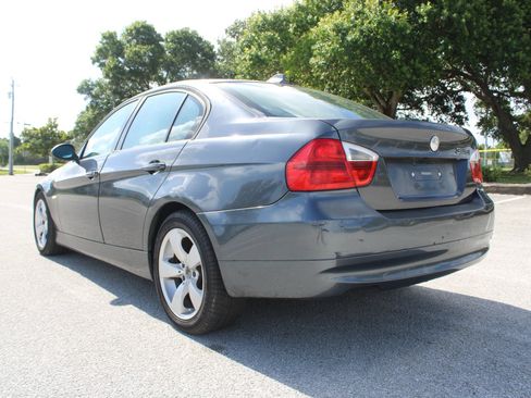 Used 2006 BMW 325i Sedan RWD image 5