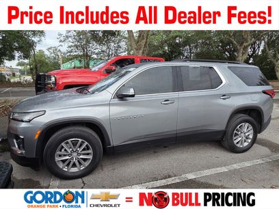 Used 2023 Chevrolet Traverse LT