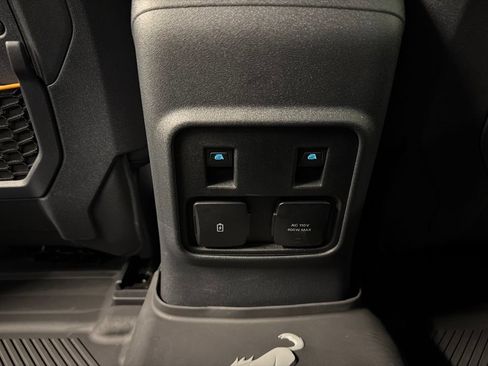 Certified 2024 Ford Bronco Badlands AWD/4WD image 35
