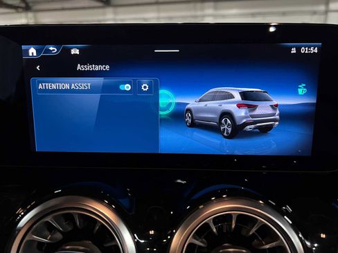 Certified 2025 Mercedes-Benz GLA 250 4MATIC image 34