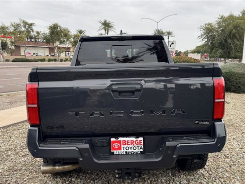 Certified 2025 Toyota Tacoma TRD Off-Road image 26