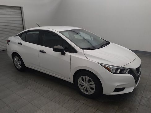Used 2022 Nissan Versa S FWD image 11