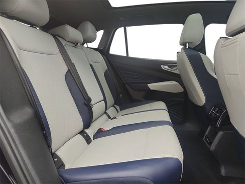 Used 2023 Volkswagen ID.4 Pro S image 27