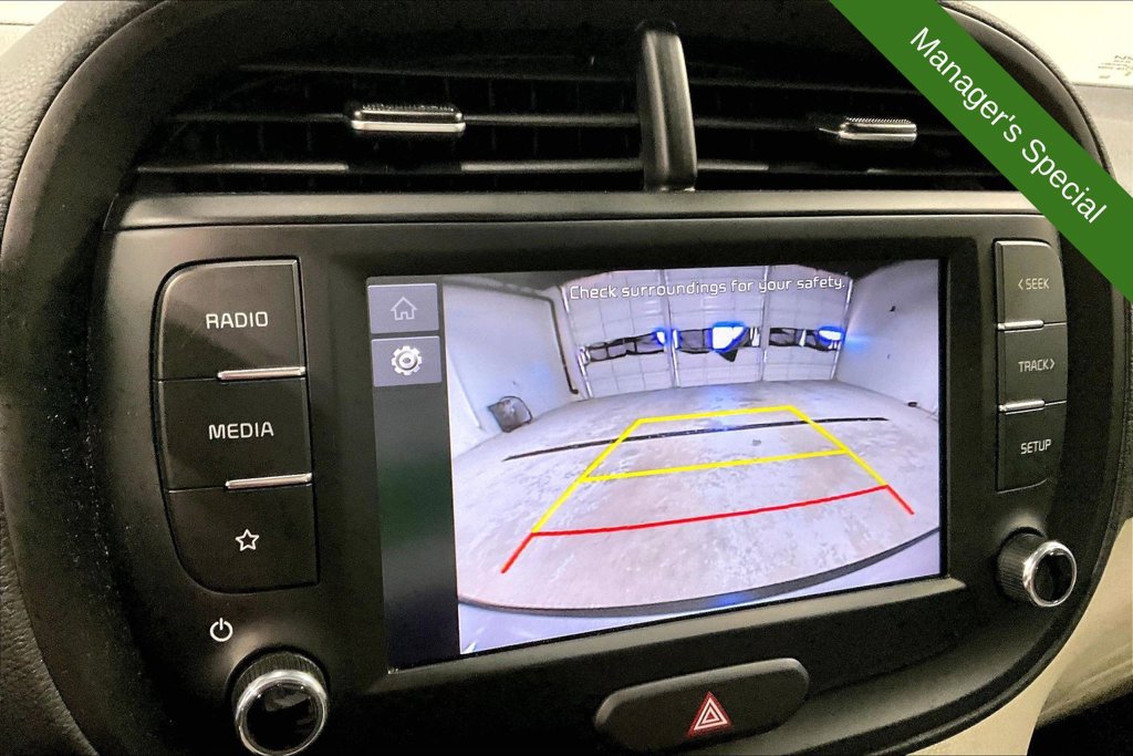 Used 2025 Kia Soul LX w/ LX Technology Package FWD image 27