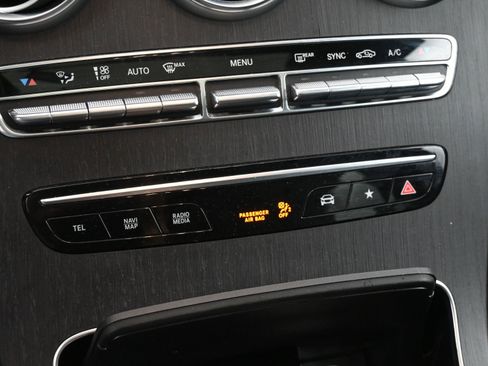 Used 2021 Mercedes-Benz GLC 300 4MATIC Coupe image 26