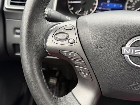 Used 2023 Nissan Murano SV image 25