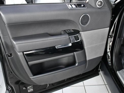 Used 2022 Land Rover Range Rover Sport SVR AWD/4WD image 12