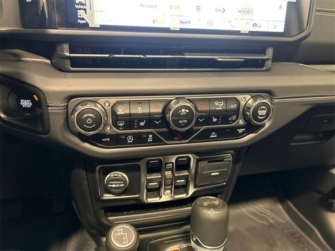 New 2025 Jeep Wrangler Sahara w/ Technology Group image 25