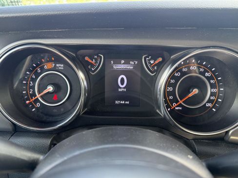 Used 2023 Jeep Wrangler Unlimited Sport AWD/4WD image 10