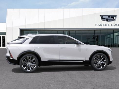 New 2025 Cadillac Lyriq Luxury w/ Nappa Leather Package image 5