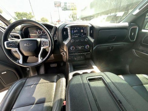 Used 2020 Chevrolet Silverado 1500 RST w/ Texas Edition image 15