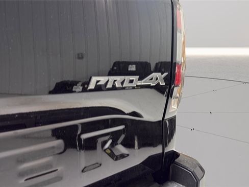 Used 2023 Nissan Frontier PRO-4X w/ Pro Convenience Package AWD/4WD image 31