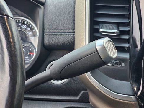 Used 2020 RAM 3500 Laramie image 29