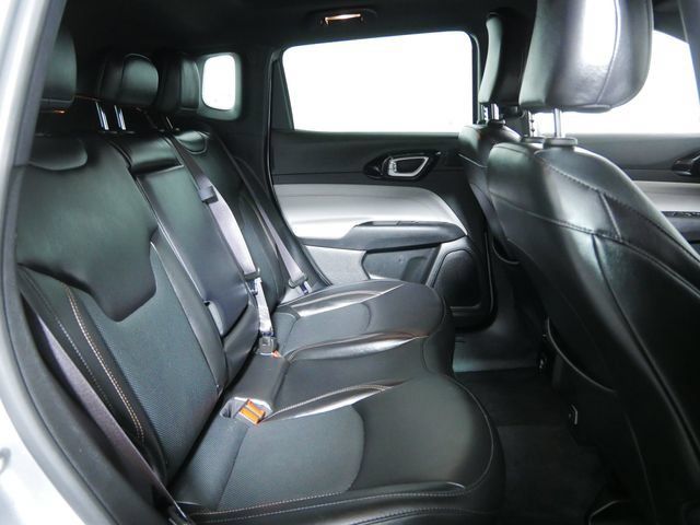 Certified 2023 Jeep Compass Limited w/ Sun and Sound Group AWD/4WD image 16