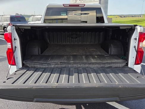 Used 2023 Chevrolet Silverado 1500 RST w/ Rally Edition AWD/4WD image 12