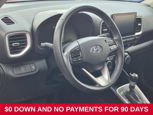 Used 2025 Hyundai Venue SEL FWD image 14