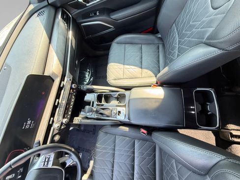 Used 2024 Kia Telluride EX X-Line AWD/4WD image 18