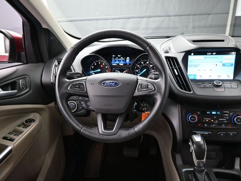 Used 2018 Ford Escape SEL image 13