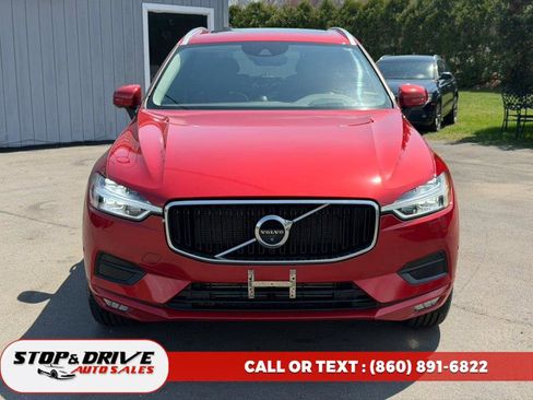 Used 2018 Volvo XC60 T5 Momentum w/ Advanced Package image 8
